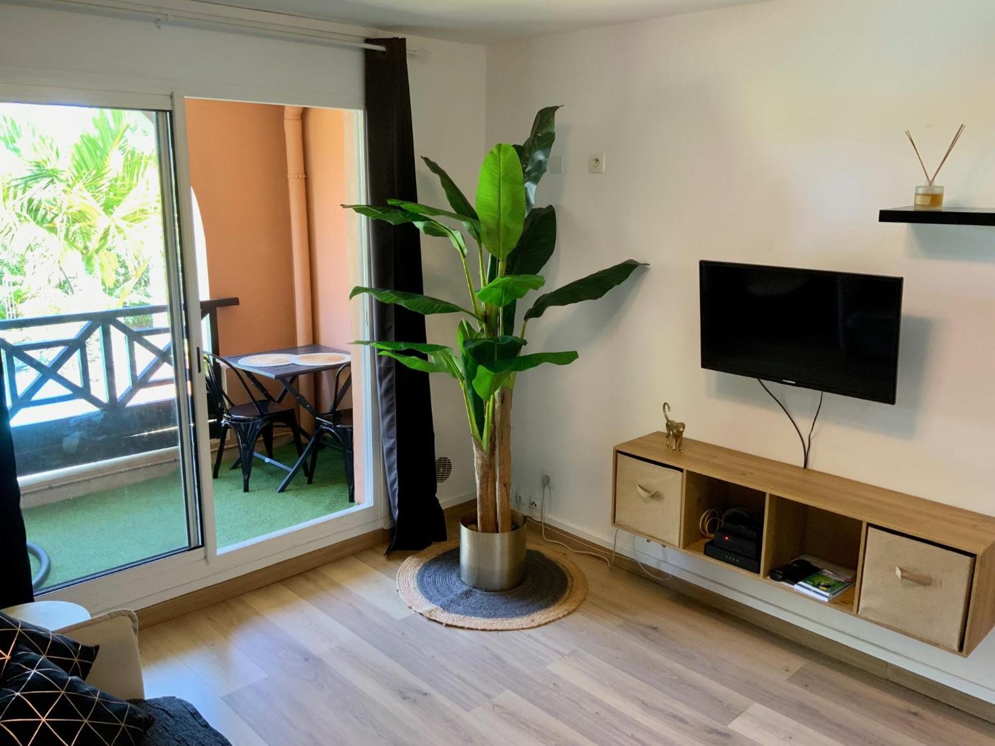 Le Sable Blanc - Studio - Piscine Saint-Gilles-les Bains Ngoại thất bức ảnh