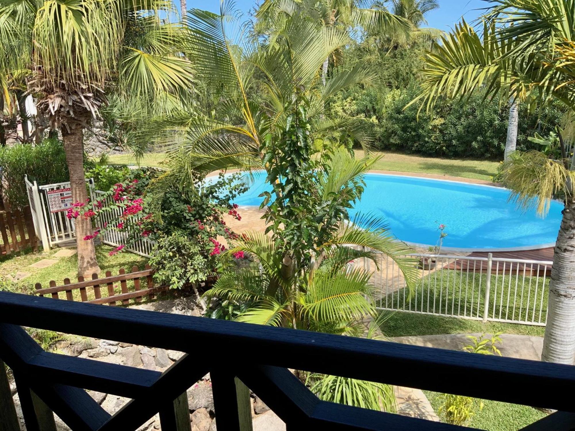 Le Sable Blanc - Studio - Piscine Saint-Gilles-les Bains Ngoại thất bức ảnh